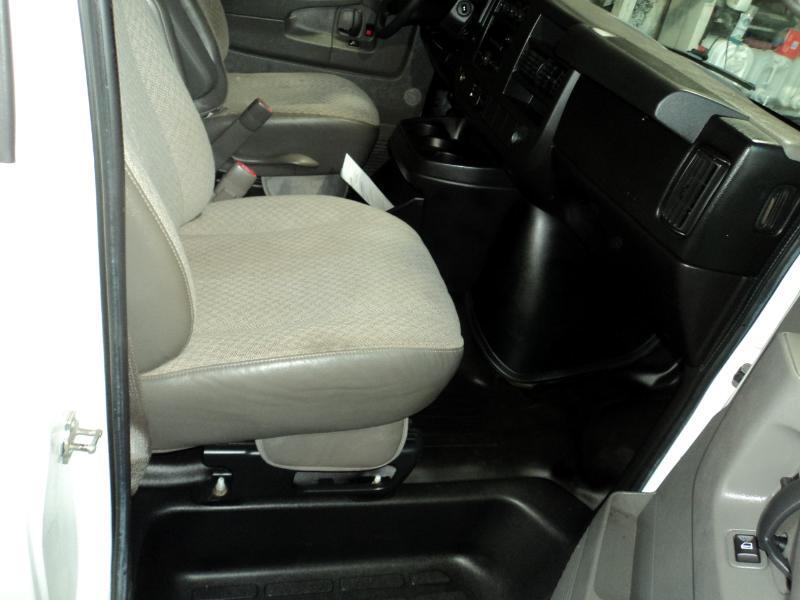 Chevrolet Express G3500 2011 Chevrolet Express G3500 2011