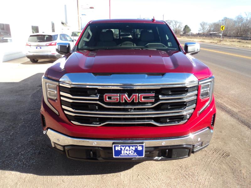 GMC Sierra 1500 SLT Crew Cab 4WD 2023