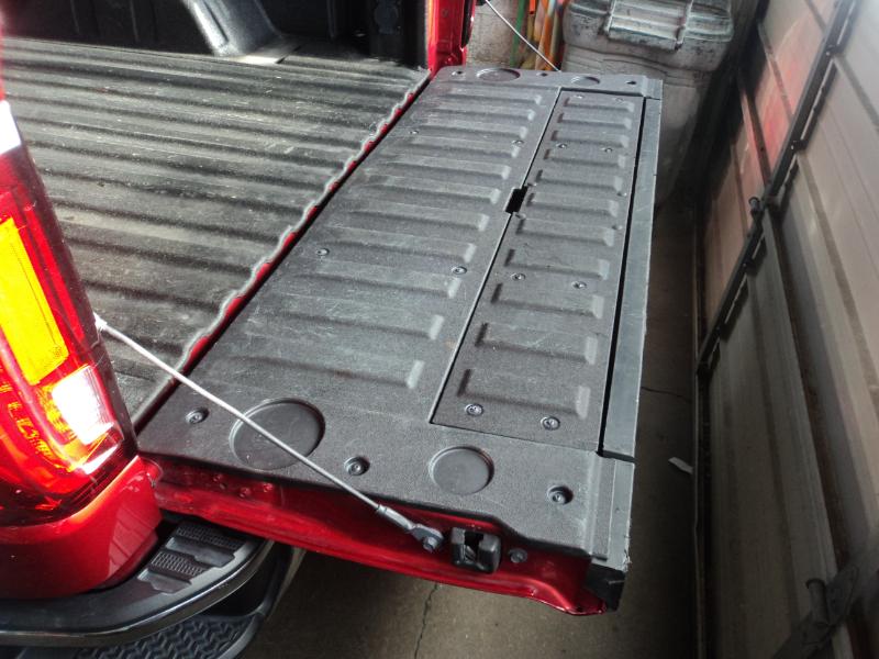 GMC Sierra 1500 SLT Crew Cab 4WD 2023