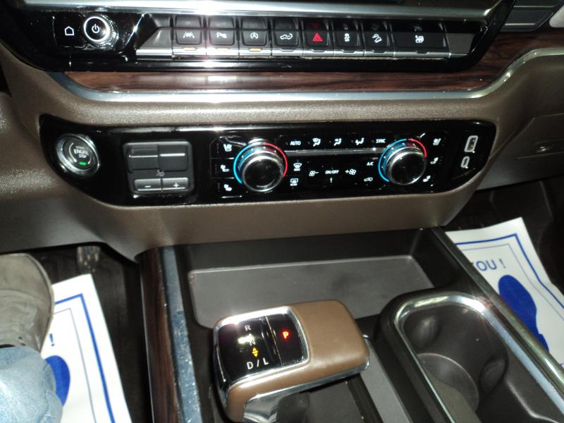 GMC Sierra 1500 SLT Crew Cab 4WD 2023