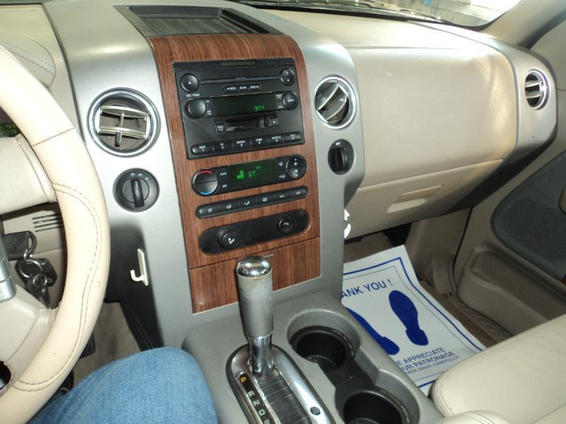 Ford F-150 Lariat SuperCab 4WD 2004