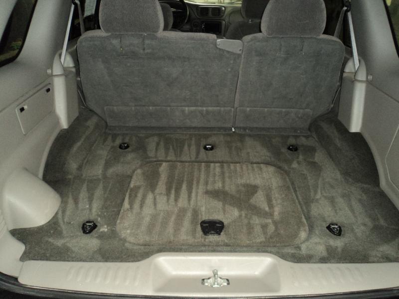 Chevrolet TrailBlazer LS 4WD 2004