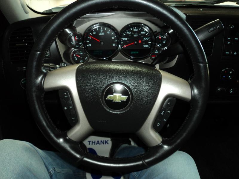 Chevrolet Silverado 1500 LT Crew Cab 4WD 2012