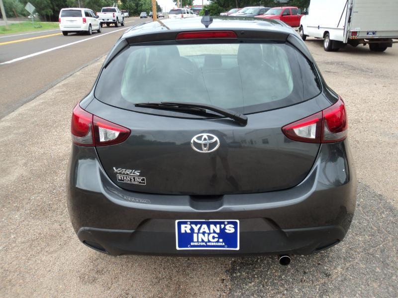 Toyota Yaris XLE Hatchback 2020
