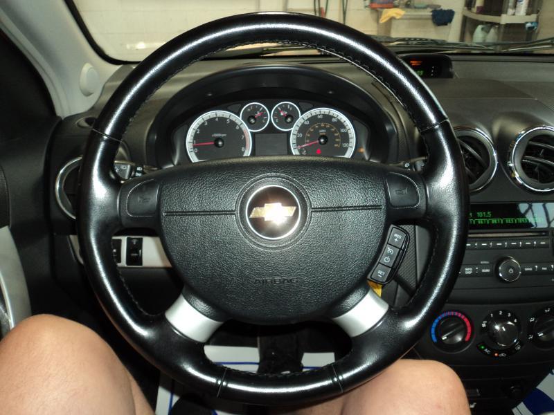 Chevrolet Aveo5 2LT 2011