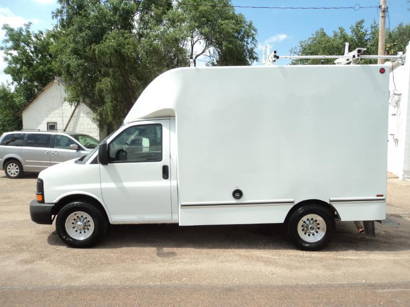 GMC Savana  2011