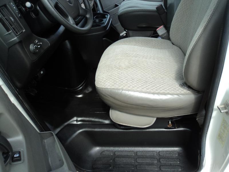 GMC Savana  2011