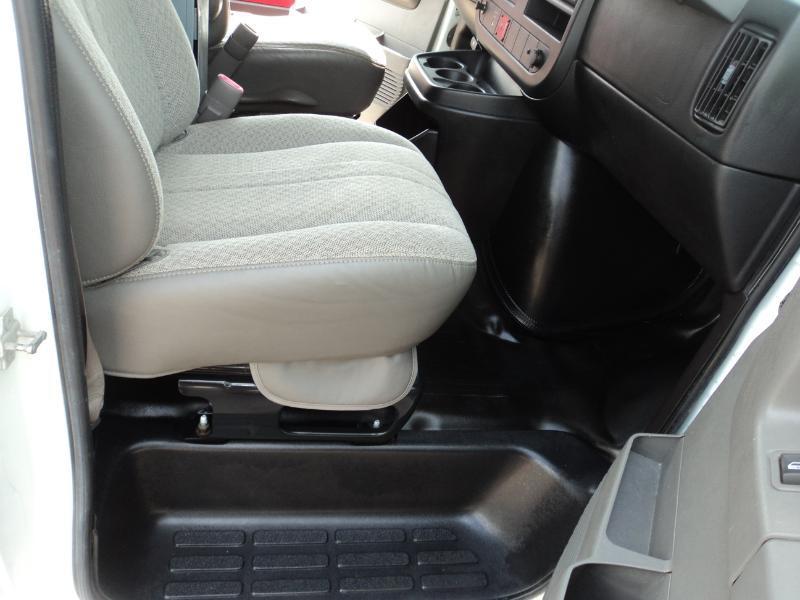 GMC Savana  2011