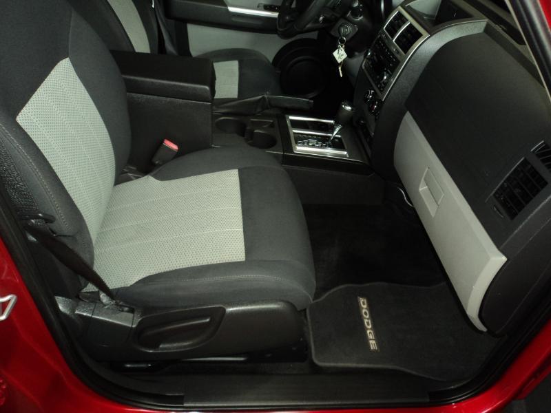 Dodge Nitro SXT 4WD 2010