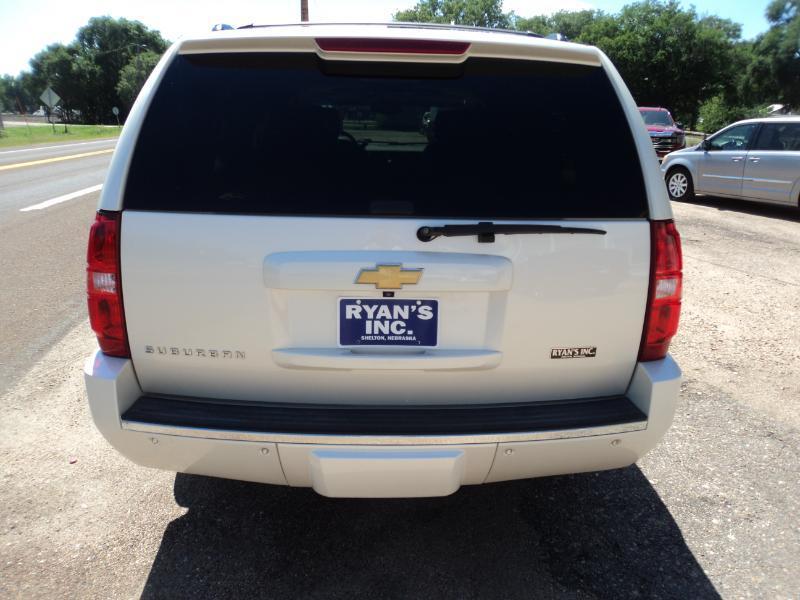 Chevrolet Suburban LTZ 1500 4WD 2013