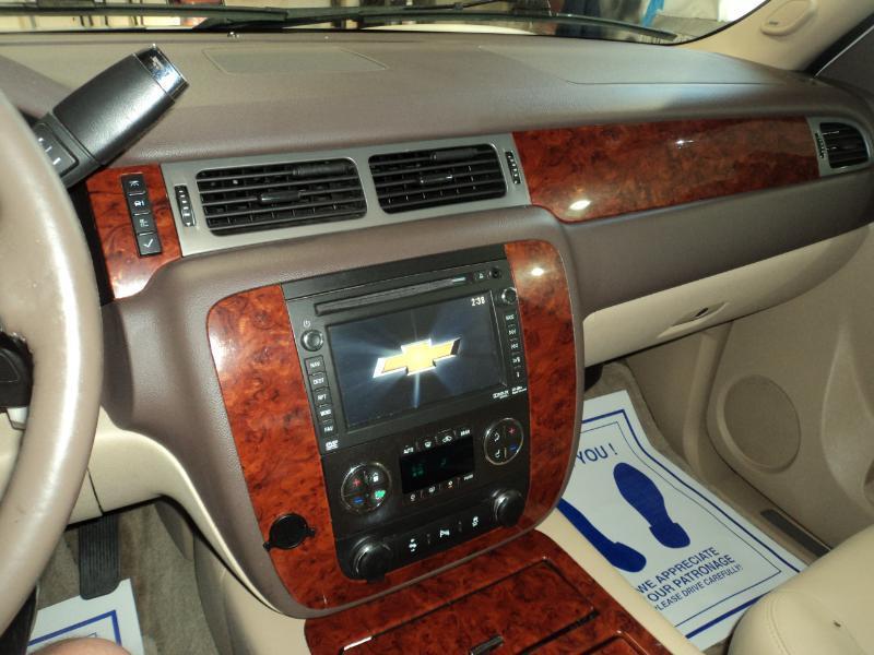 Chevrolet Suburban LTZ 1500 4WD 2013