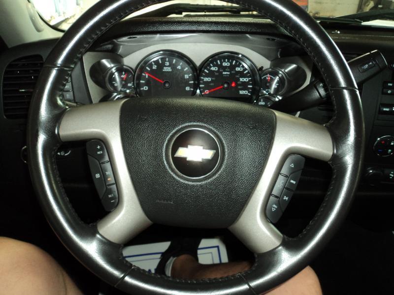 Chevrolet Silverado 1500 LT Crew Cab 4WD 2012