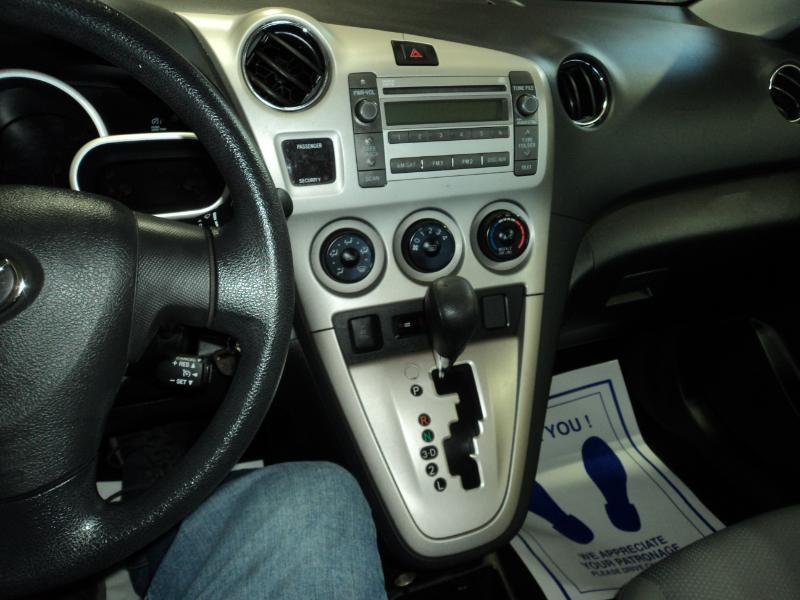 Toyota Matrix S AWD 4-Speed AT 2009
