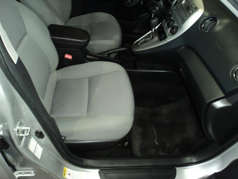 Toyota Matrix S AWD 4-Speed AT 2009