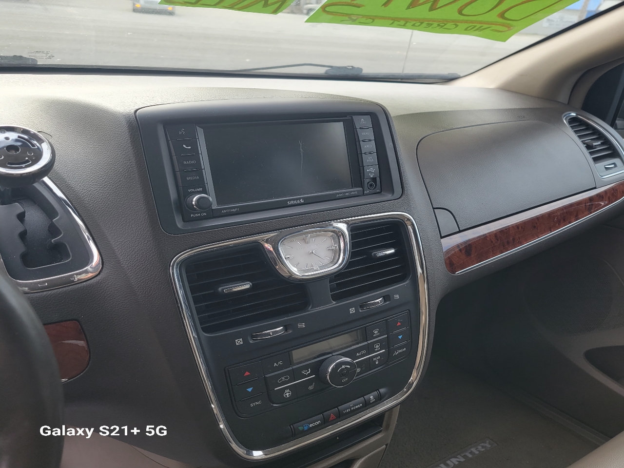 Chrysler Town & Country Touring-L 2016