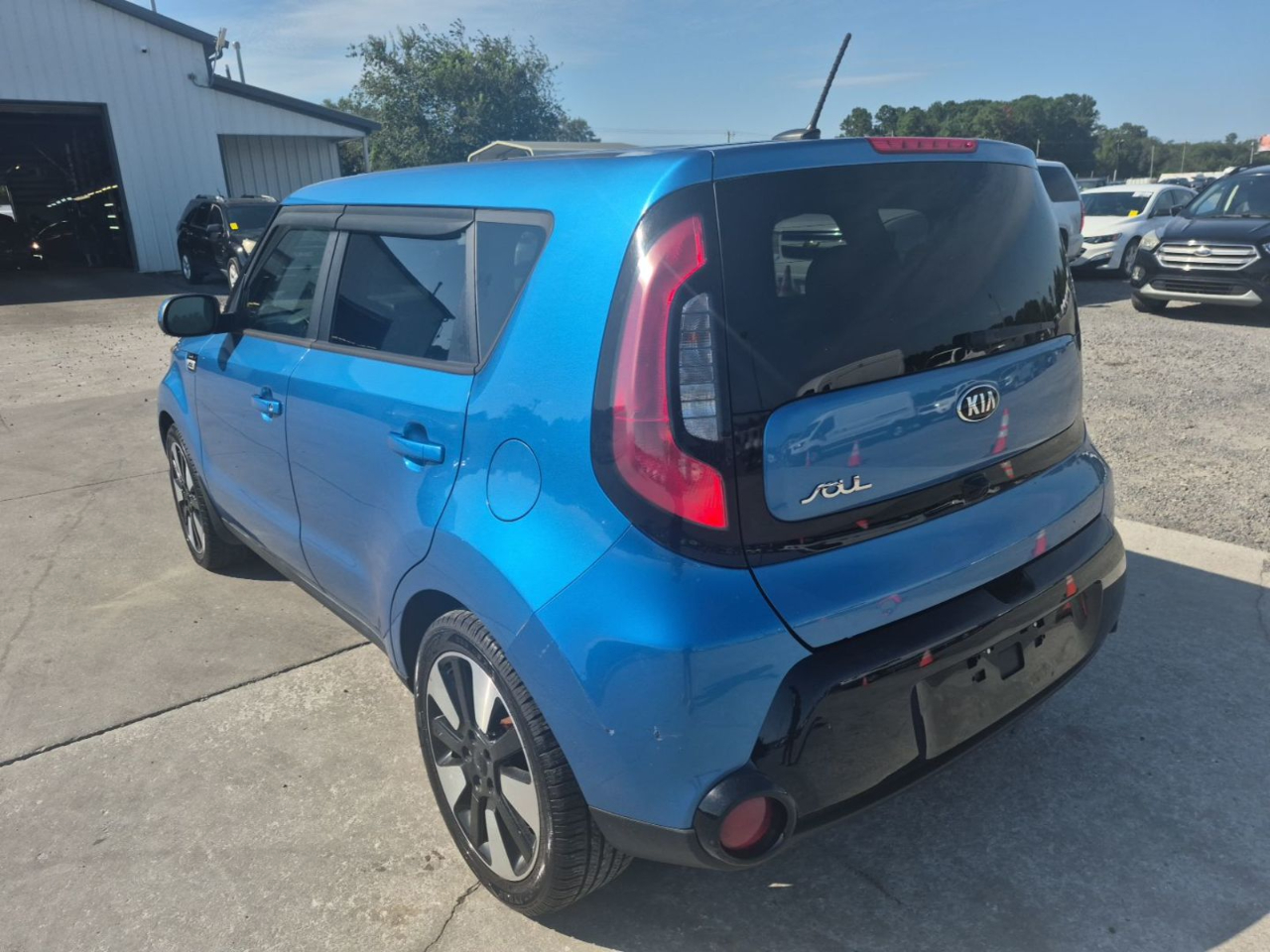Kia Soul + 2016 Kia Soul + 2016