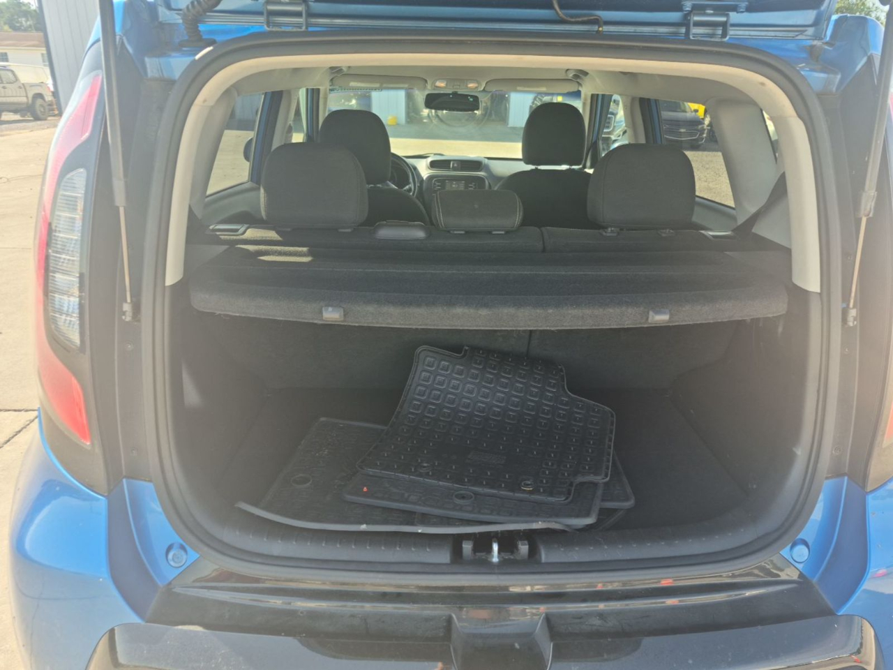 Kia Soul + 2016 Kia Soul + 2016