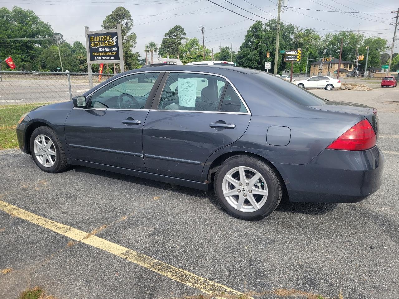Honda Accord EX-L Sedan AT with Navigation and XM Radio 2006
