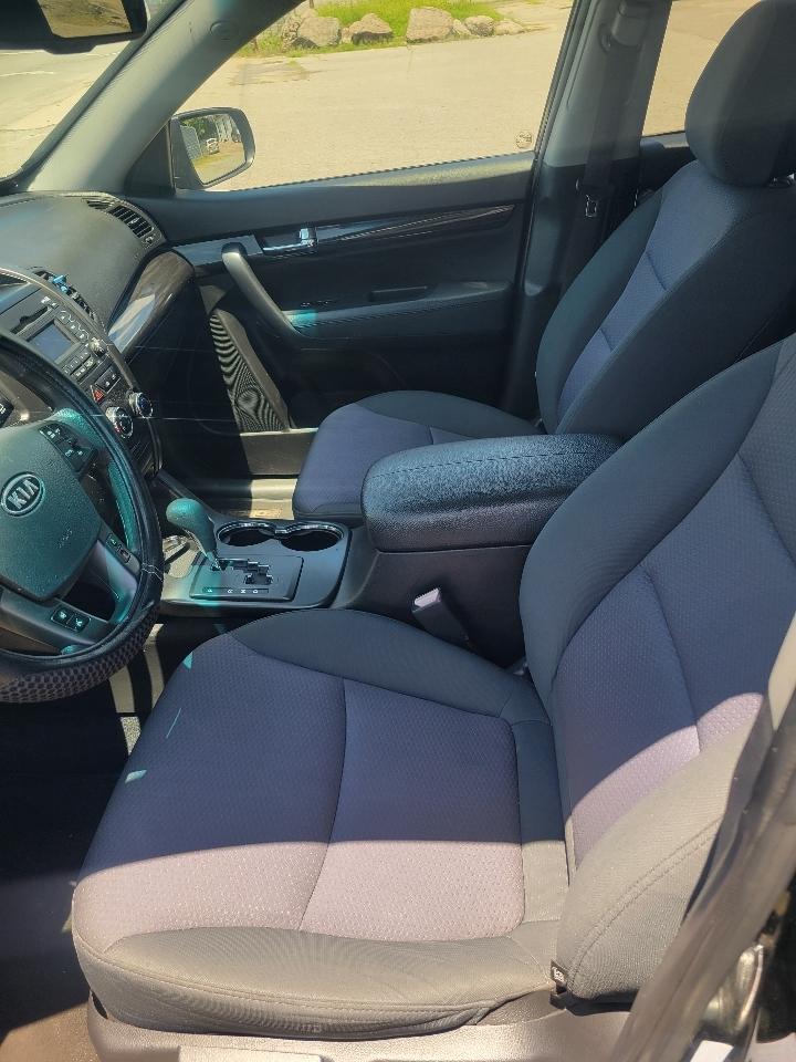 Kia Sorento LX 2WD 2013