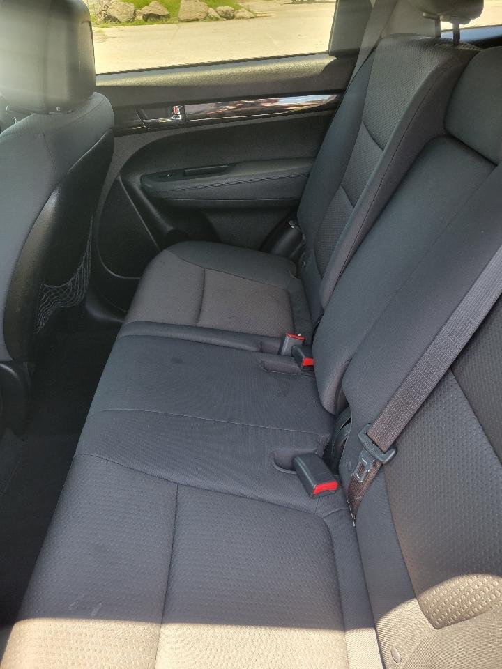 Kia Sorento LX 2WD 2013