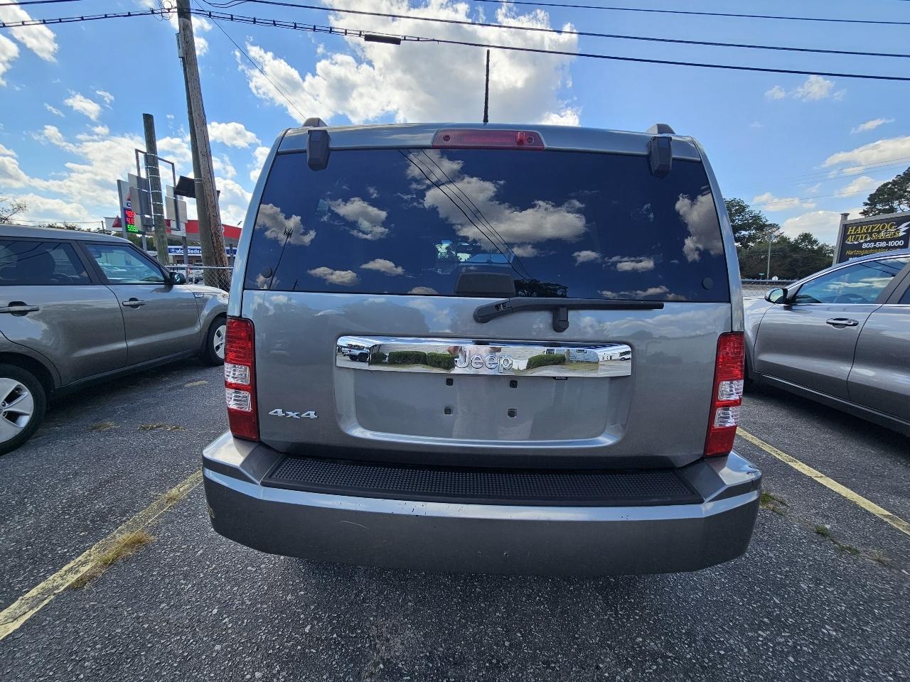 Jeep Liberty Sport 4WD 2012