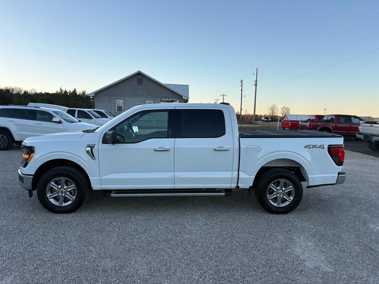 Ford F-150 4WD SuperCrew 139" XLT 2024