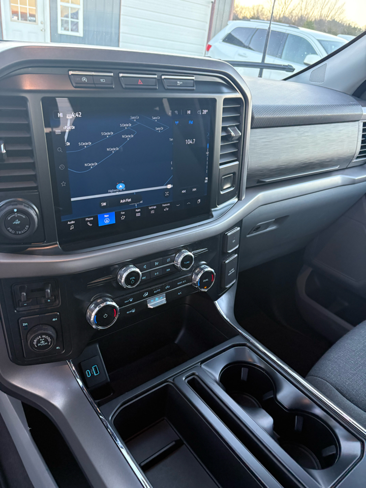 Ford F-150 4WD SuperCrew 139" XLT 2024