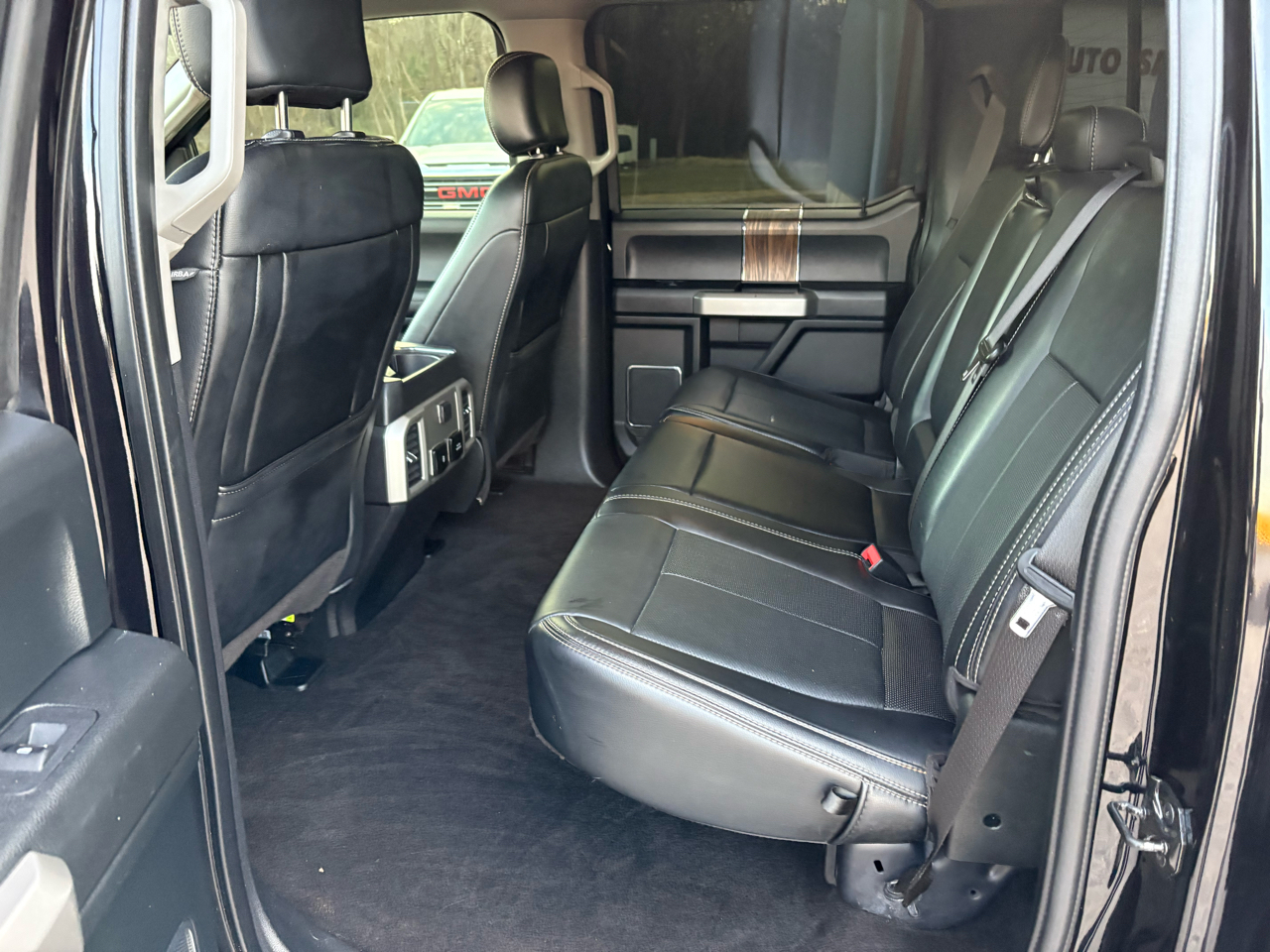 Ford F-150 4WD SuperCrew 139" Lariat 2019