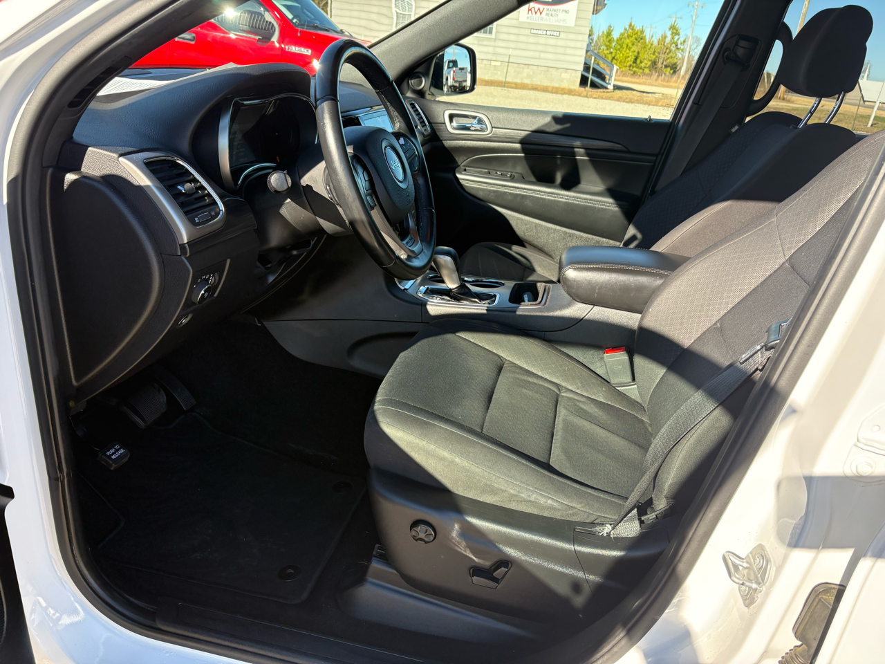 Jeep Grand Cherokee Laredo 4WD 2019