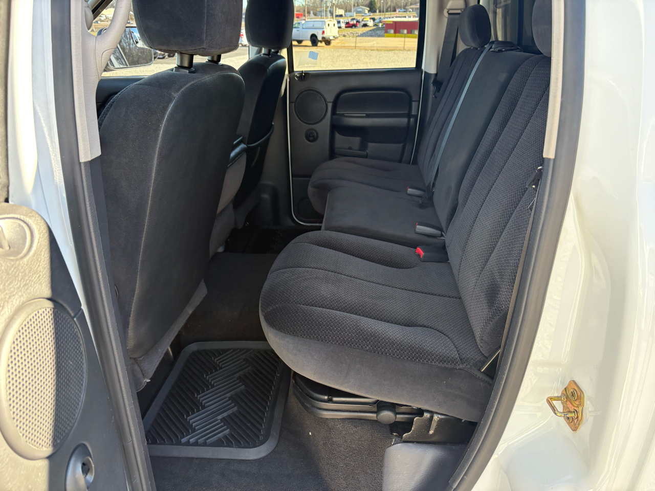 Dodge Ram 2500 Laramie Quad Cab Long Bed 2WD 2005