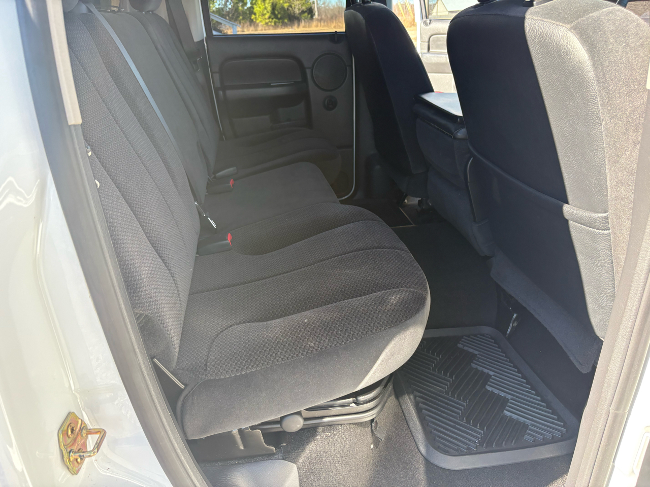 Dodge Ram 2500 Laramie Quad Cab Long Bed 2WD 2005