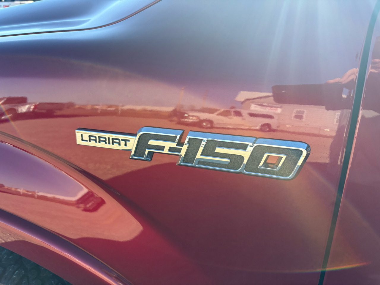 Ford F-150 SuperCrew Crew Cab 139" Lariat 4WD 2014