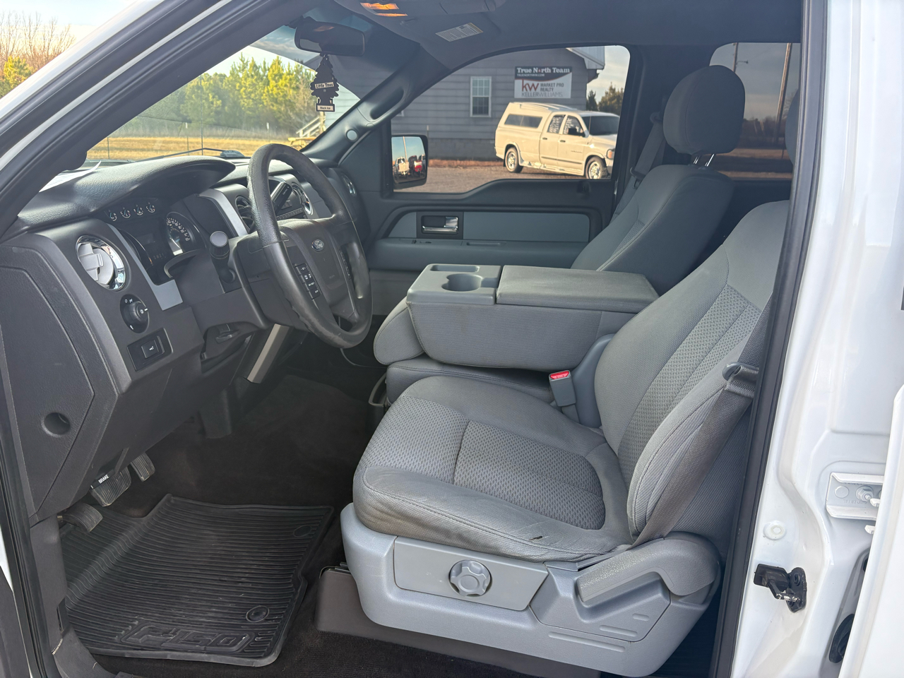Ford F-150 4WD SuperCrew 139" XLT 2014