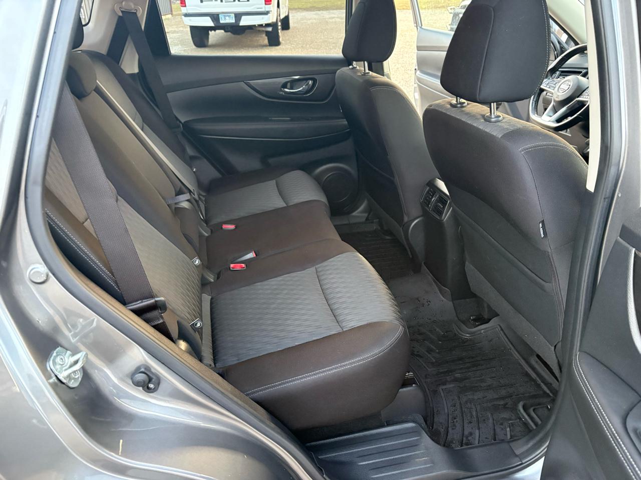 Nissan Rogue AWD 4dr SV 2020