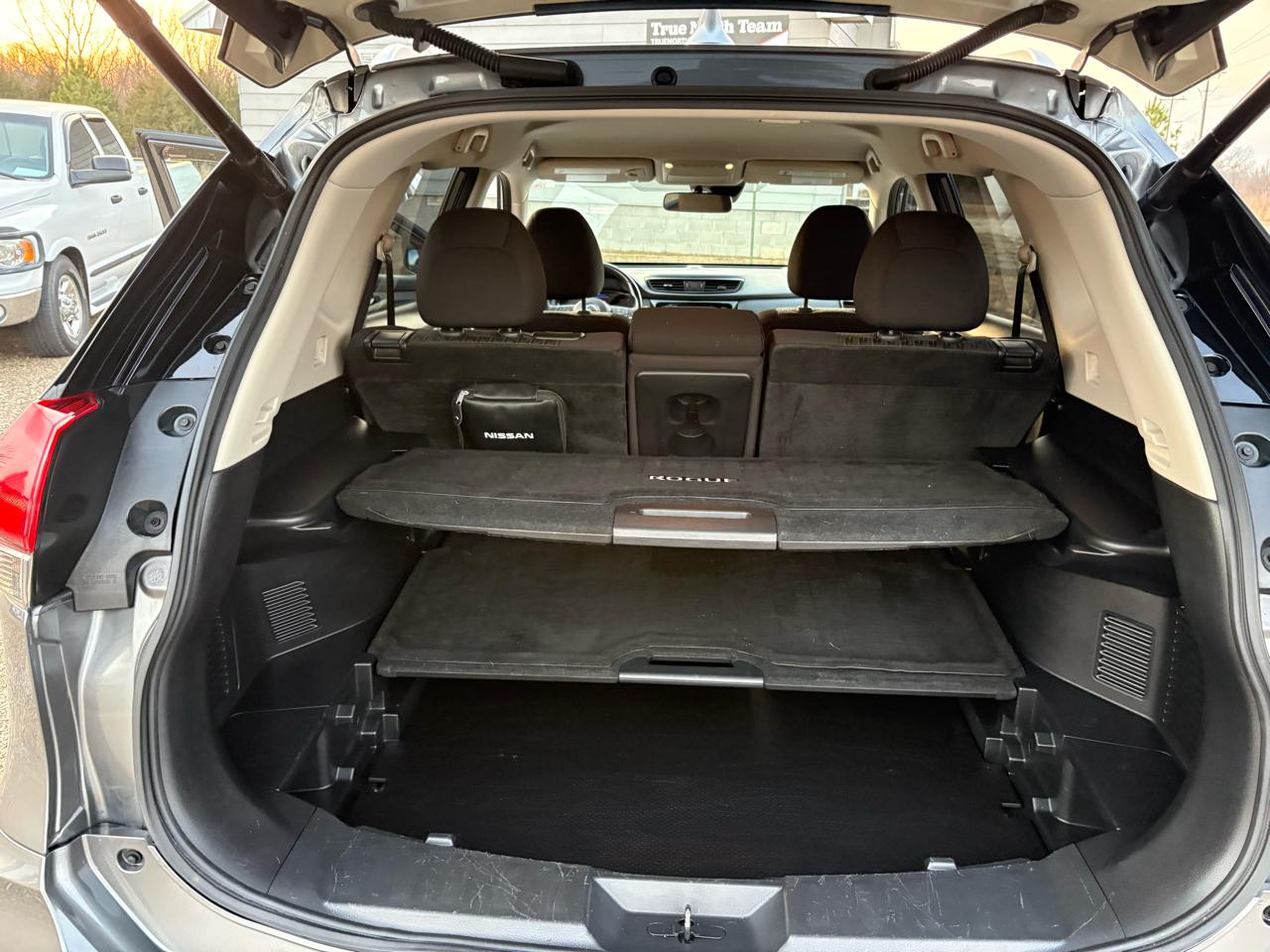 Nissan Rogue AWD 4dr SV 2020