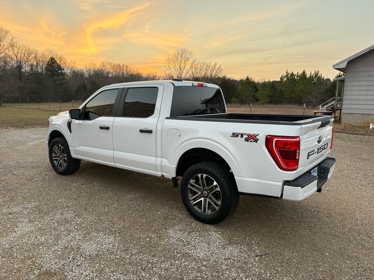 Ford F-150 4WD SuperCrew 139" XLT 2021