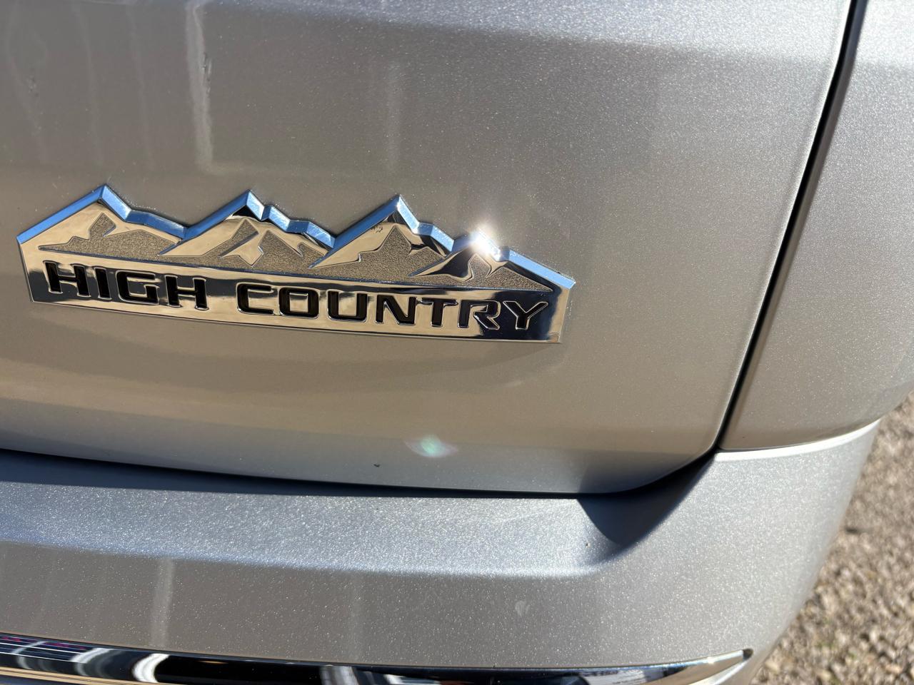 Chevrolet Traverse AWD 4dr High Country w/2LZ 2019