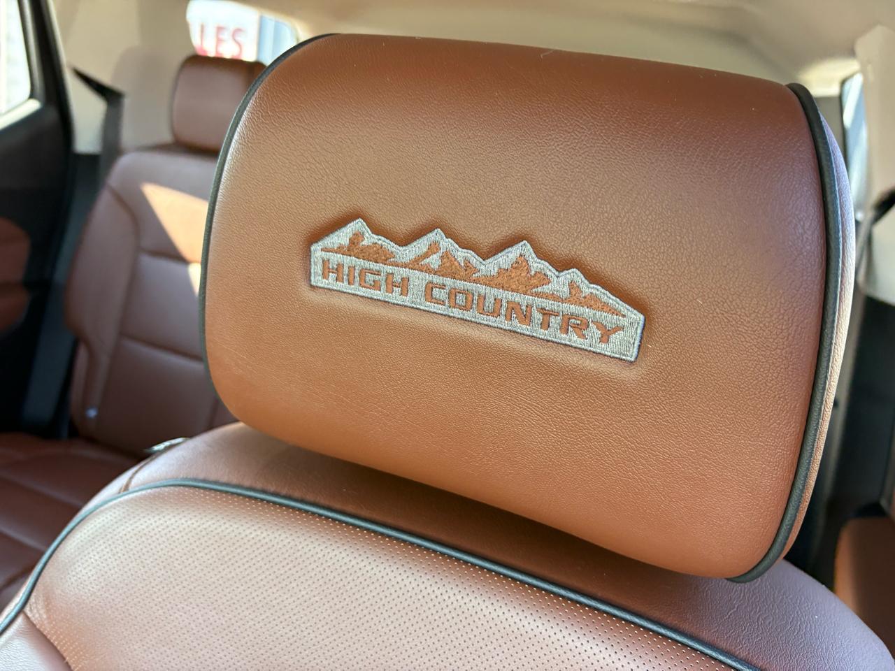 Chevrolet Traverse AWD 4dr High Country w/2LZ 2019