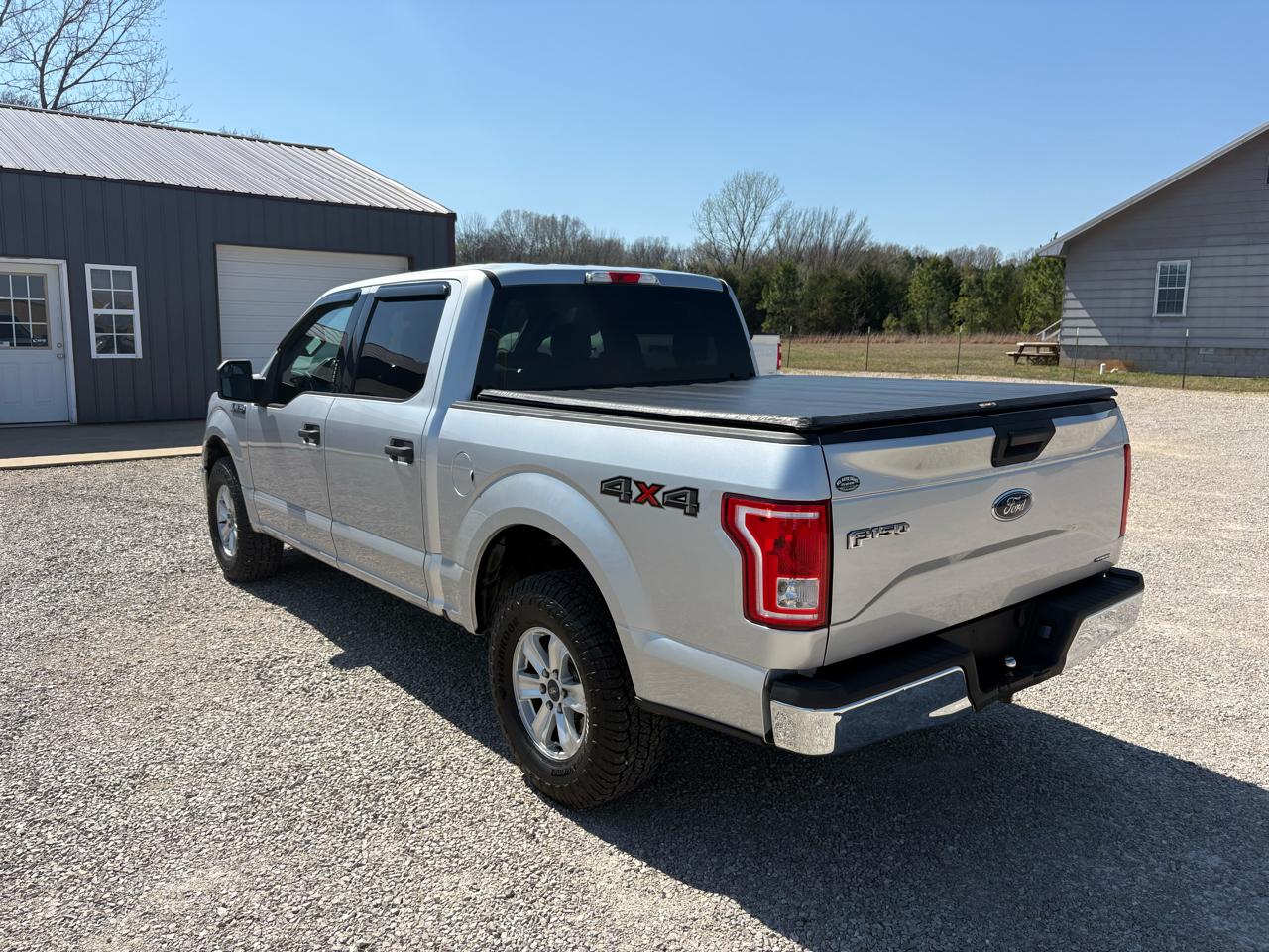 Ford F-150 4WD SuperCrew 139" XLT 2016