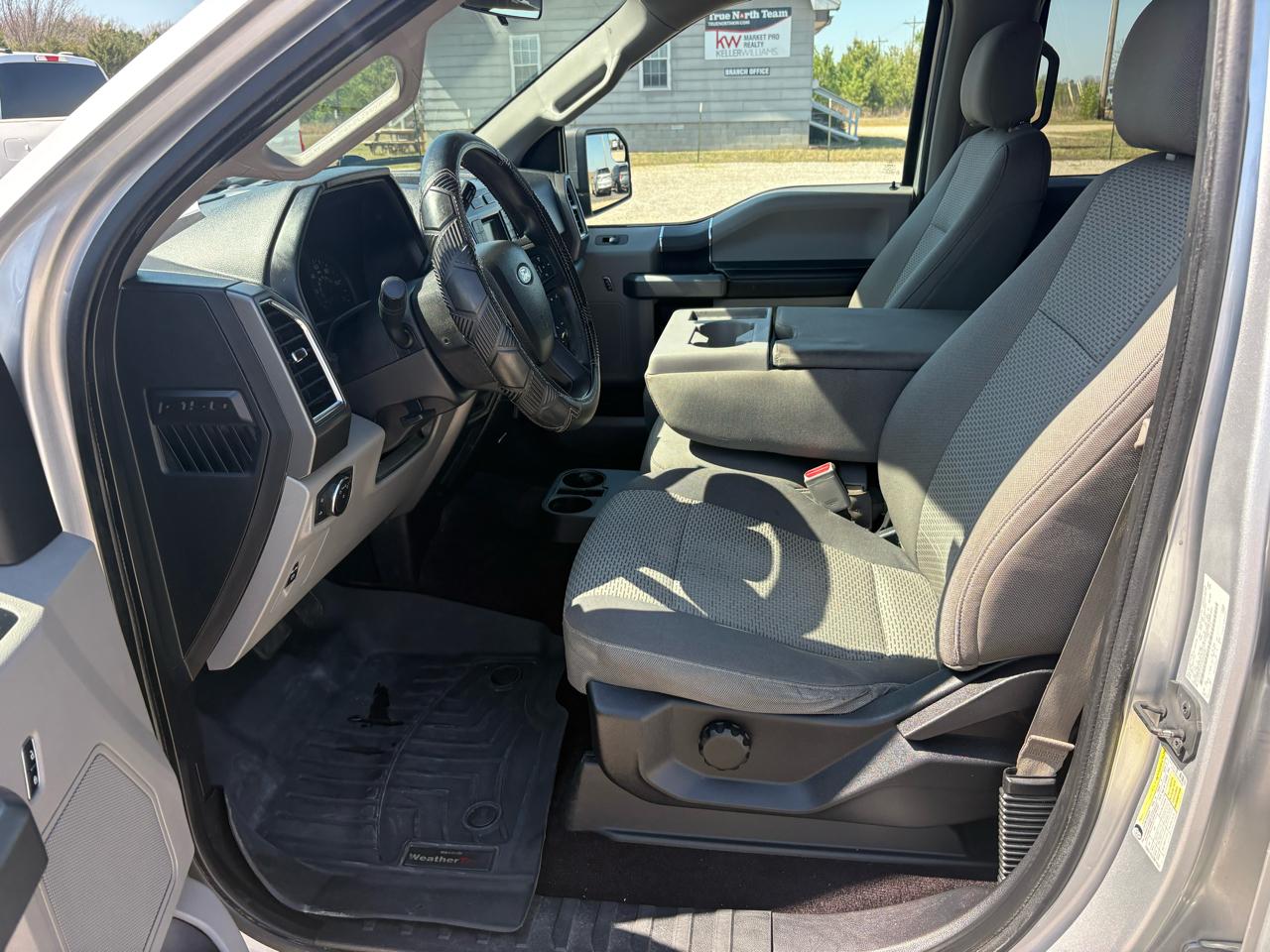 Ford F-150 4WD SuperCrew 139" XLT 2016