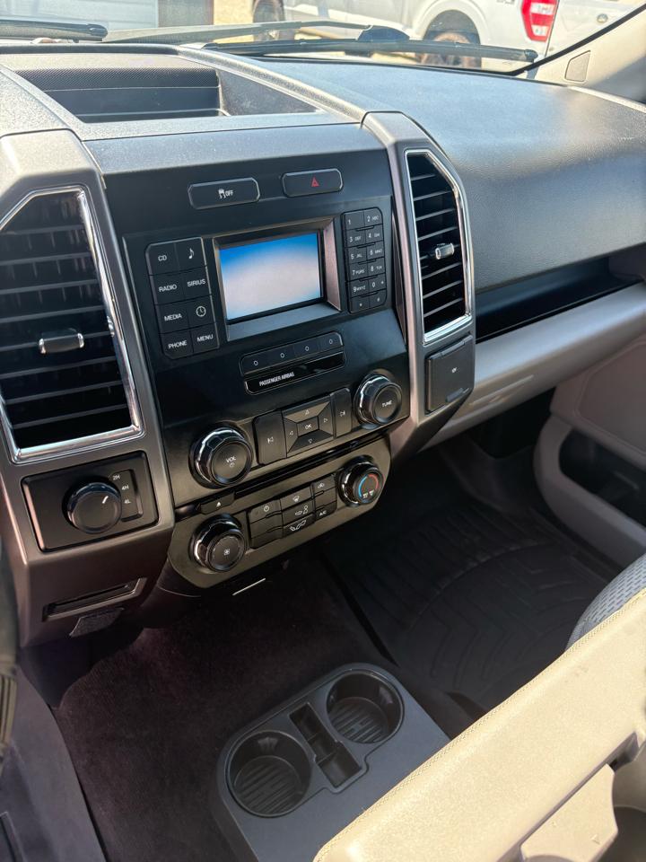 Ford F-150 4WD SuperCrew 139" XLT 2016