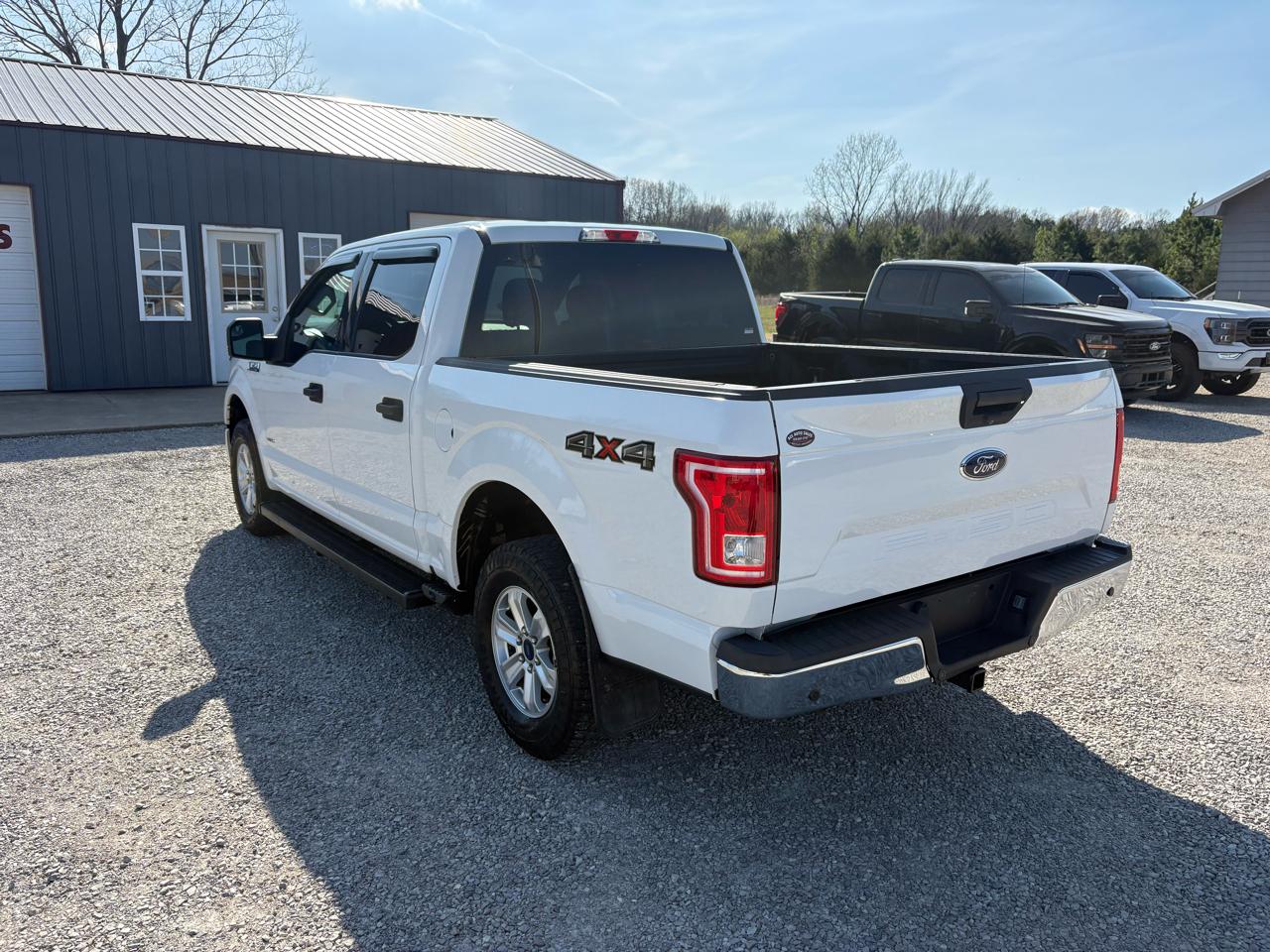 Ford F-150 4WD SuperCrew 139" XLT 2017
