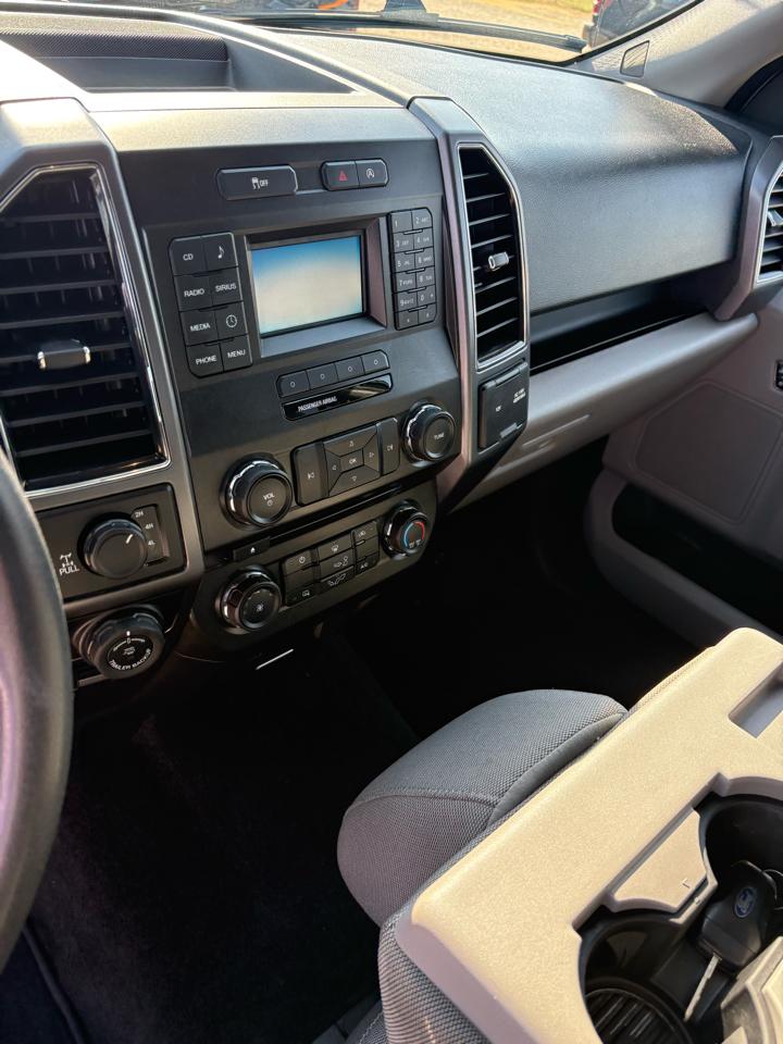 Ford F-150 4WD SuperCrew 139" XLT 2017