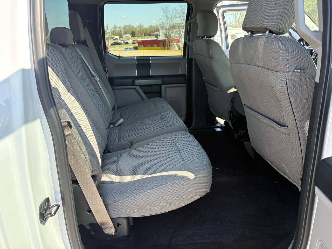 Ford F-150 4WD SuperCrew 139" XLT 2017