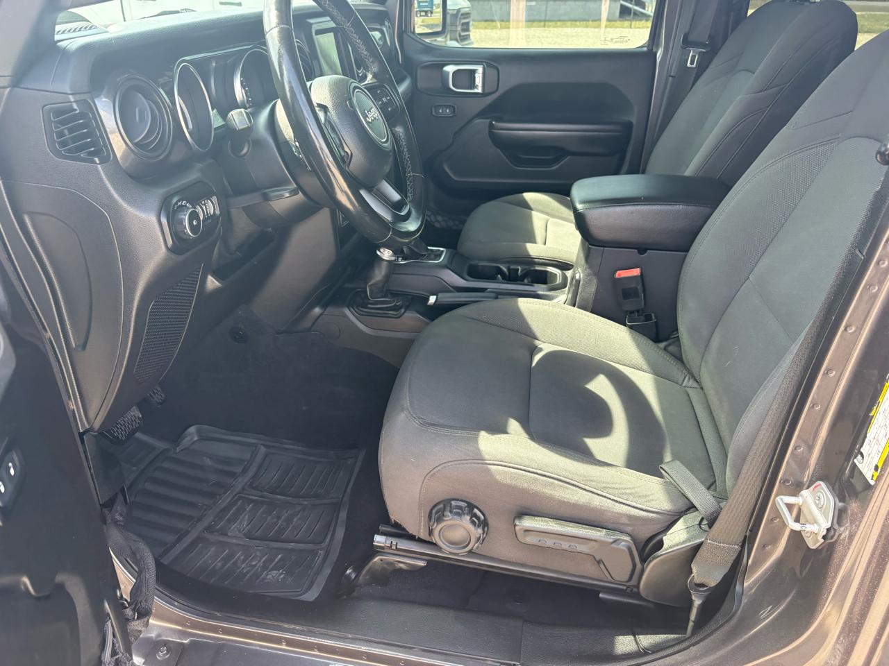 Jeep Wrangler Unlimited Sport 2020