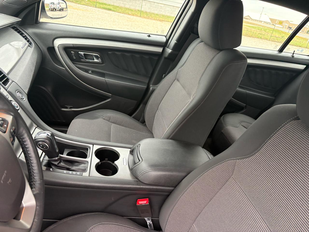 Ford Taurus SEL FWD 2018