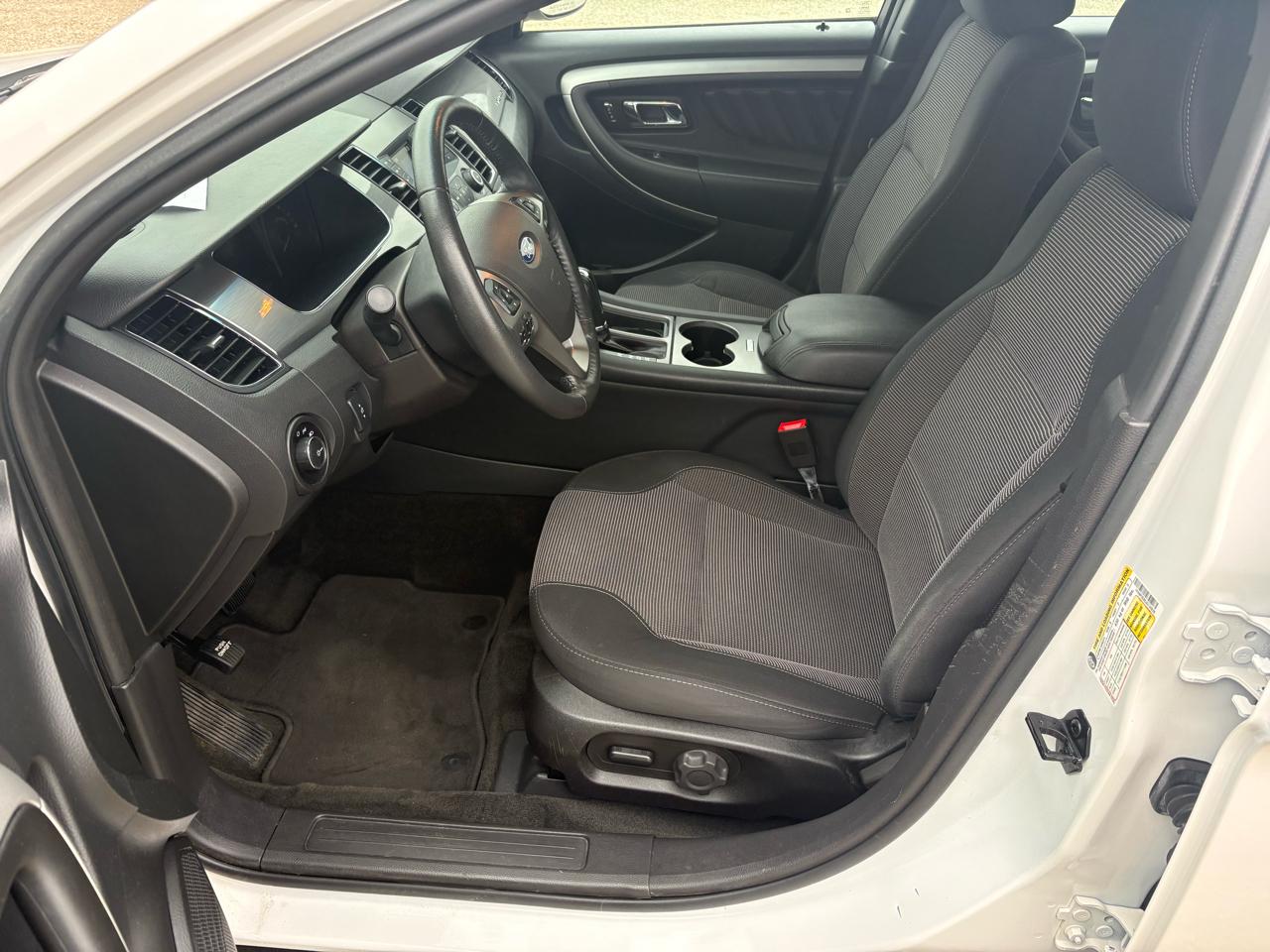 Ford Taurus SEL FWD 2018