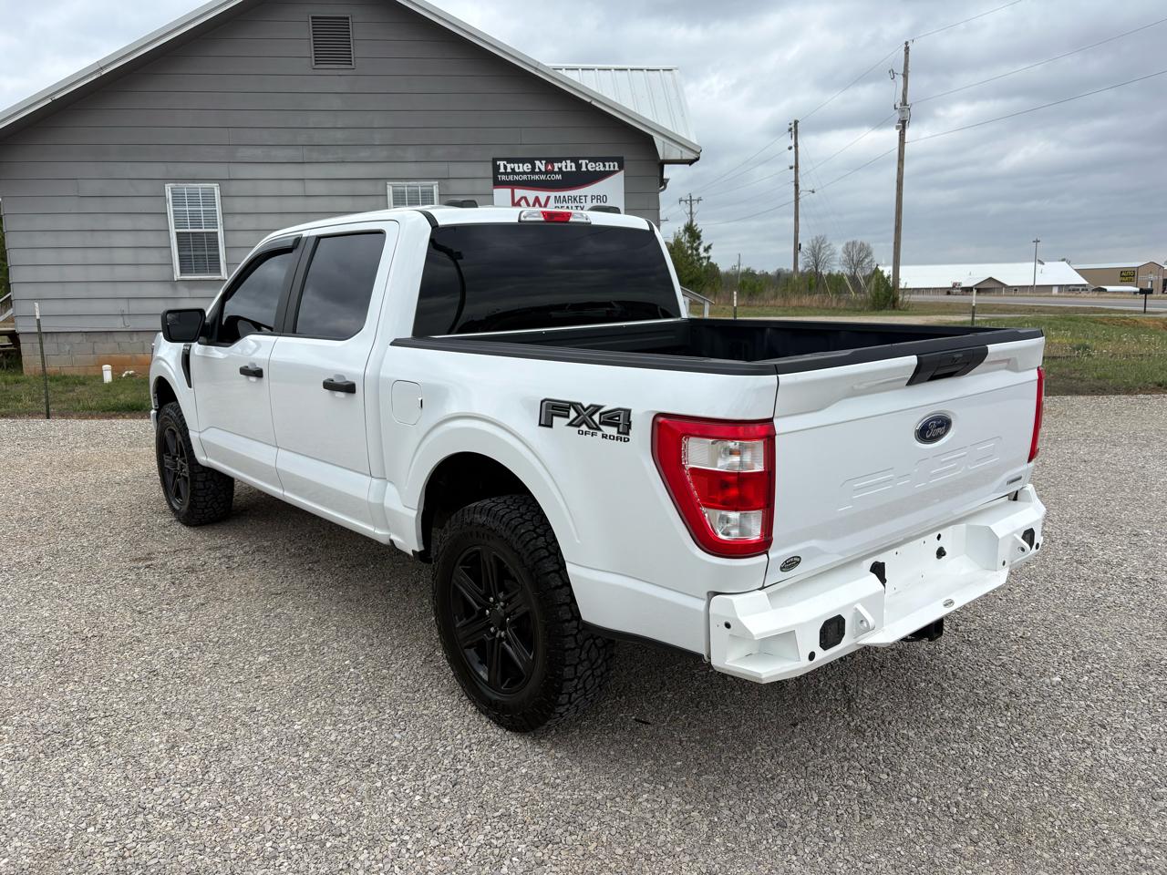 Ford F-150 4WD SuperCrew 139" FX4 2023