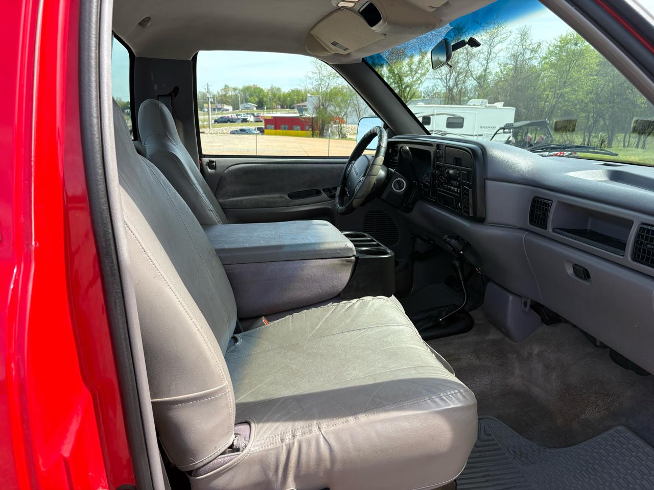 Dodge Ram 1500 Reg. Cab 6.5-ft. Bed 4WD 1994