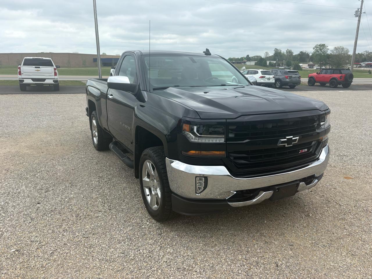 Chevrolet Silverado 1500 LT Z71 Reg Cab 4WD 2017